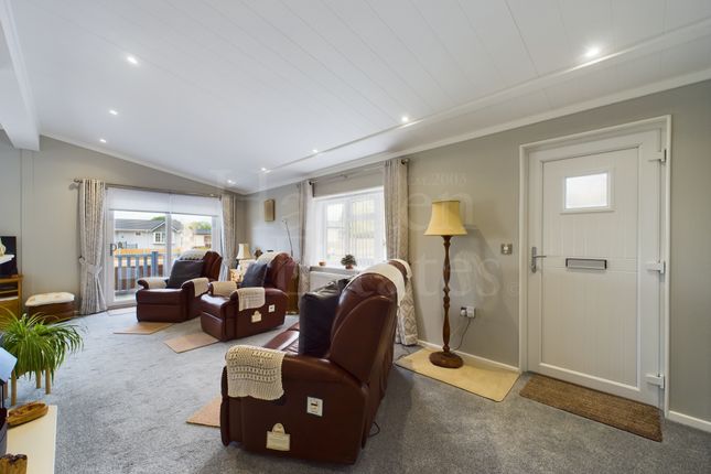 33 Valley View Park, Alveley, Bridgnorth photo 3