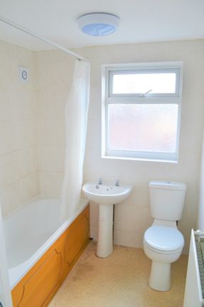 31, Bradshaw Street, Wigan photo 5