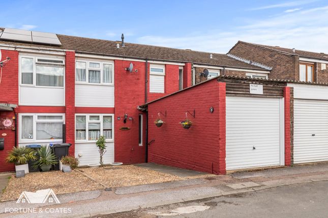 Thumbnail Property for sale in Peterswood, Harlow