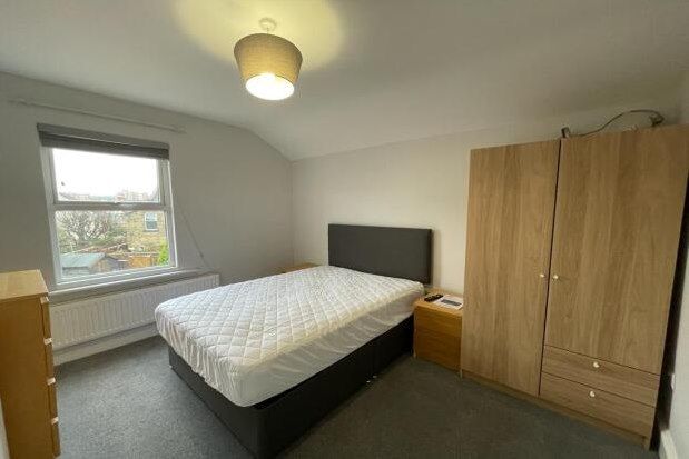 Thumbnail Room to rent in Clift House Road, Bristol