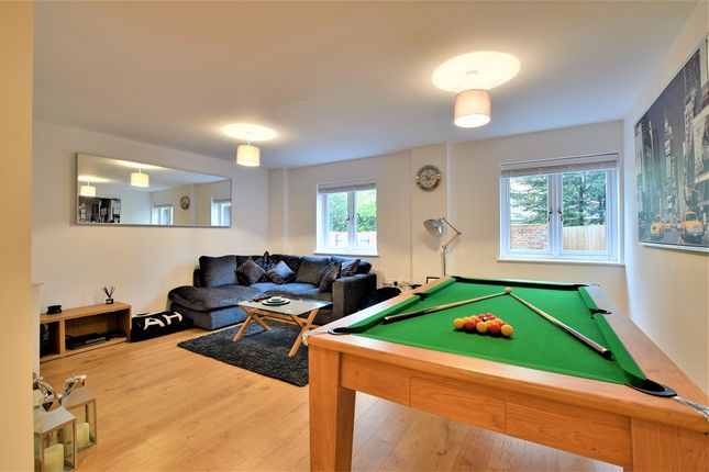 Apartment 1, 2, Twyford Court, Dunmow photo 3