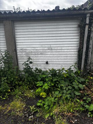 Garage 5, Vale Road, Gravesend photo 2