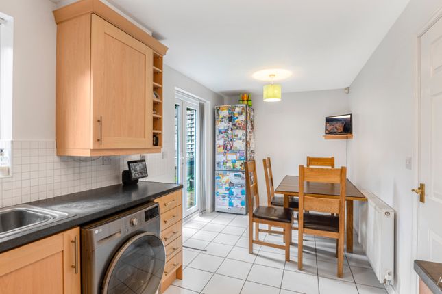 8, Meadow Gate, Birmingham photo 4