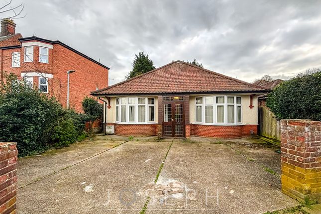 Thumbnail Detached bungalow to rent in Gippeswyk Avenue, Ipswich