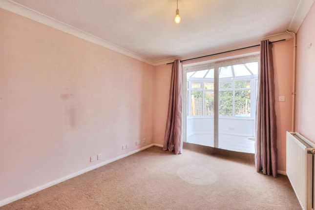 70, Rochelle Way, Northamptonshire photo 4