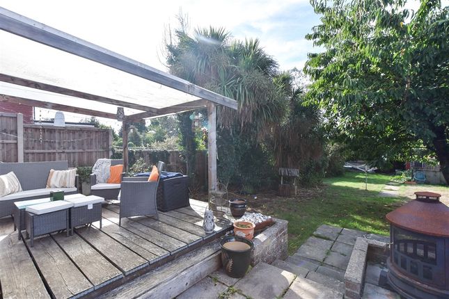 Plantation Lane Bearsted, Maidstone photo 2