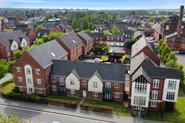 Thumbnail Flat for sale in Evershed Way, Burton-On-Trent, Staffordshire