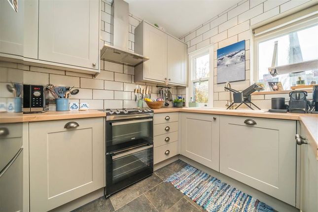 10, Midland Terrace, London photo 4