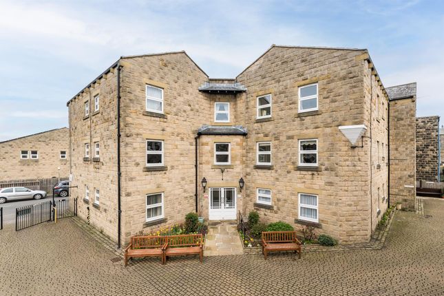 Thumbnail Flat for sale in Chevin Court, Otley