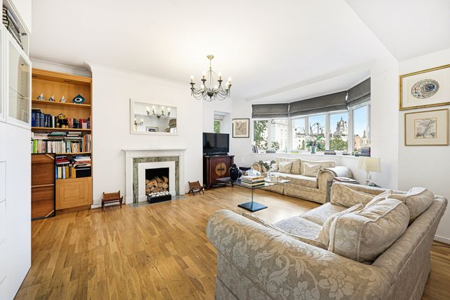 Flat 64, Melton Court,, Onslow Crescent, London photo 4