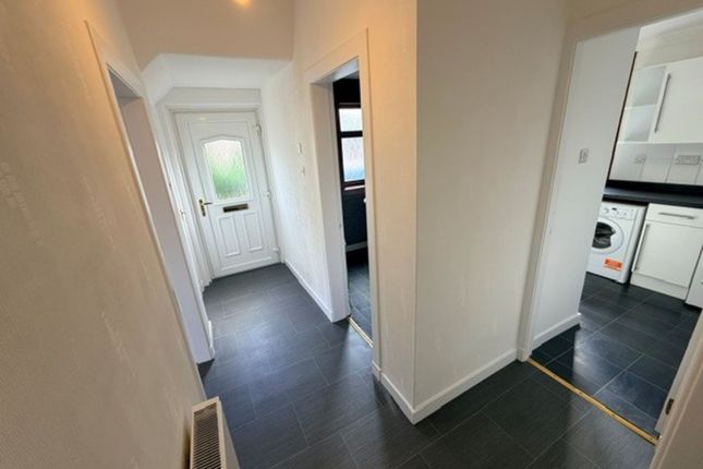 19 King Edward Street, Glenrothes photo 2