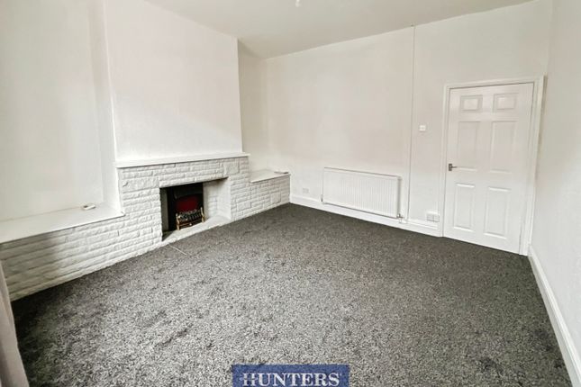 28, Alexandra Street, Ashton-Under-Lyne photo 3