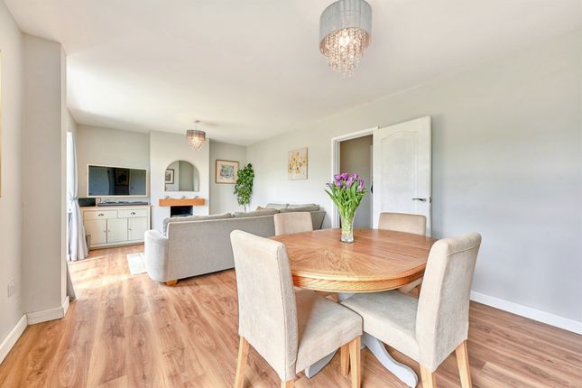27, Merton Place, Saffron Walden photo 2