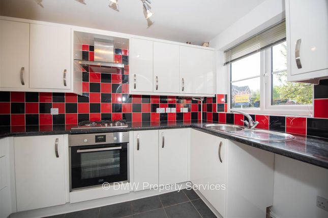 26, Skylark Close, Nottingham photo 5