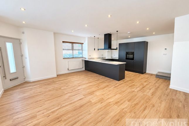 Wyndham Street, Rhondda Cynon Taff photo 3