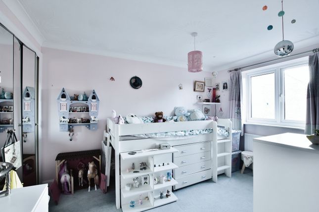48, Beauvoir Drive, Sittingbourne photo 5