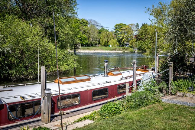The Boat House,, Jessamy Road, Surrey photo 4