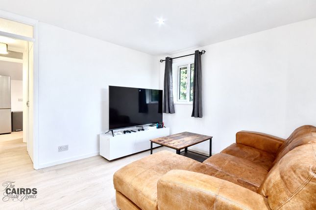 Flat 8, 22, Kingston Avenue, Surrey photo 3