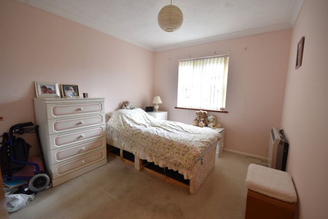 Flat for sale in Magnolia Court, Victoria Road, Horley