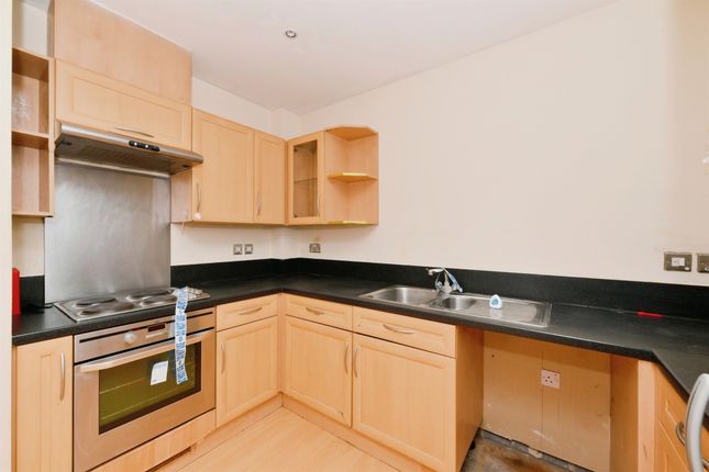 Flat for sale in Ottawa Court, Broxbourne