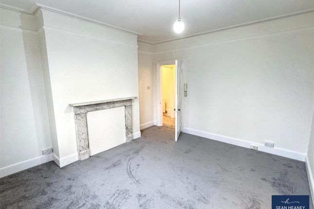 53c, Salisbury Road, Barnet photo 4
