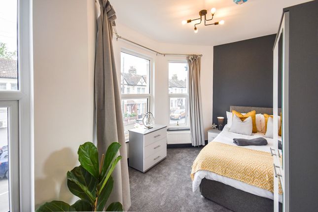 96, Milton Street, Southend-on-Sea photo 3