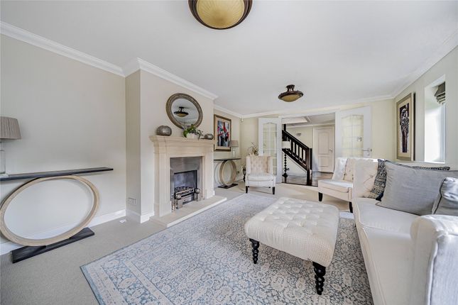 40, Springfield, Surrey photo 3