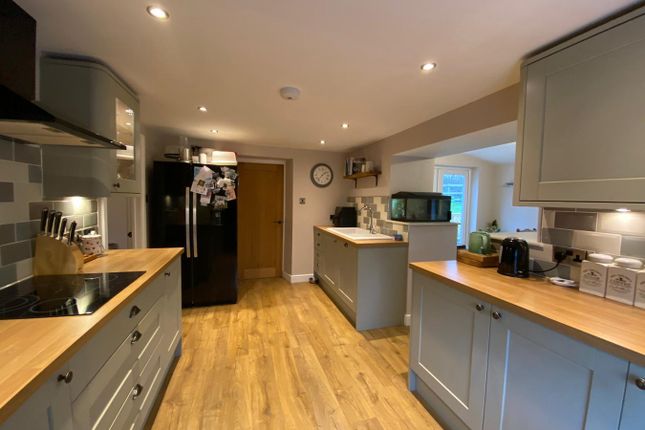 1 Smithy Cottages, Brecon photo 4