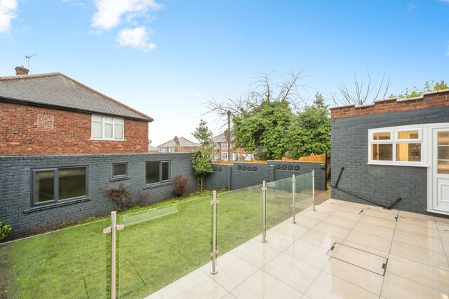 100, Thorne Road, Doncaster photo 4