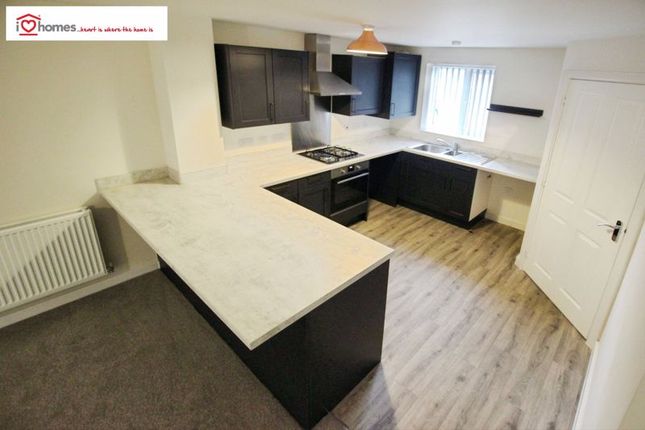 22, Bellerphon Drive, Stoke-On-Trent photo 4