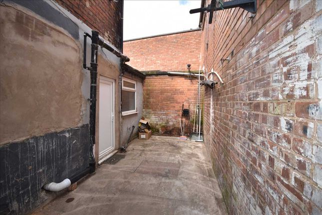 Flat to rent in Liverpool Road, Eccles, Manchester