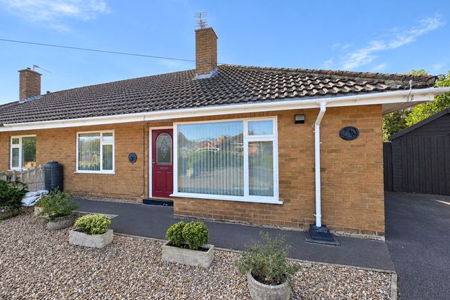2-bed bungalow on 4, Shelley Close, Newark, £245,000