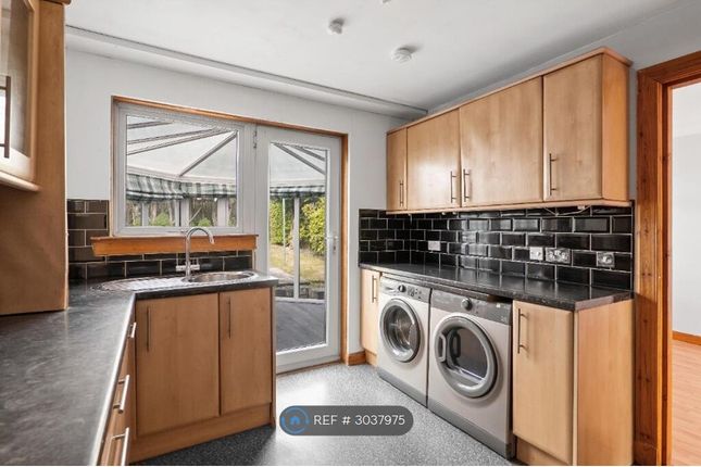 Harvie Avenue, Newton Mearns, Glasgow photo 5