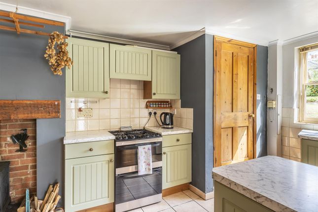 Mill House, Oare Road, Faversham photo 4