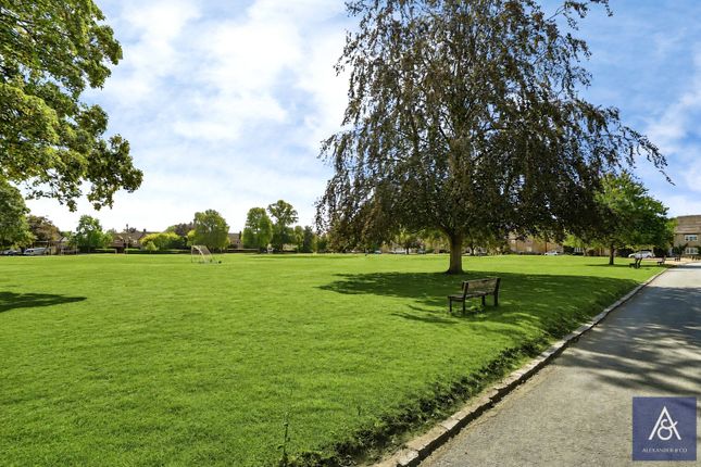 8, The Green, Brackley photo 5