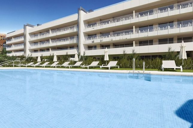 Thumbnail Apartment for sale in Marbella, Málaga, Andalusia, Spain