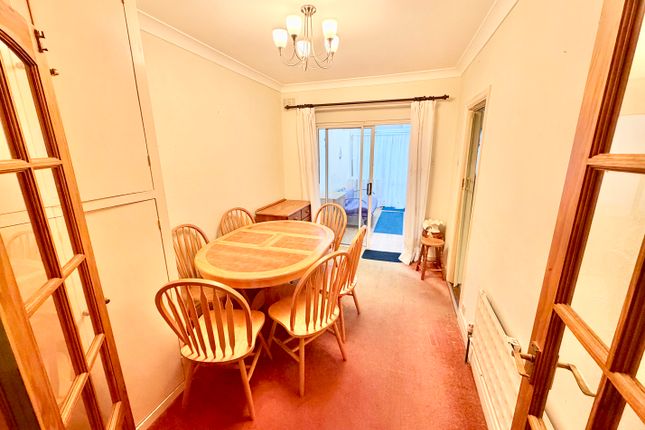Dunkeld Road, Gosport photo 4