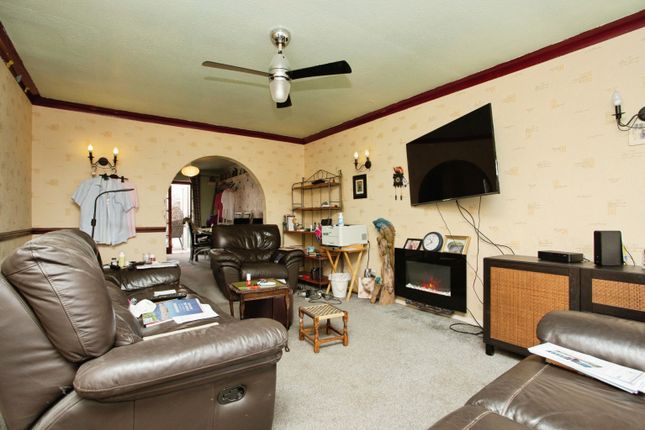 6, Meadow Park,, Preston photo 2