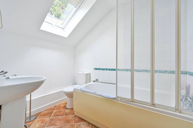 Flat for sale in Barrack Road, Stoughton, Guildford