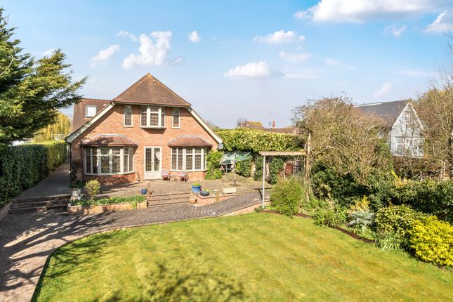 Hyandri,, Hamm Court, Weybridge photo 2