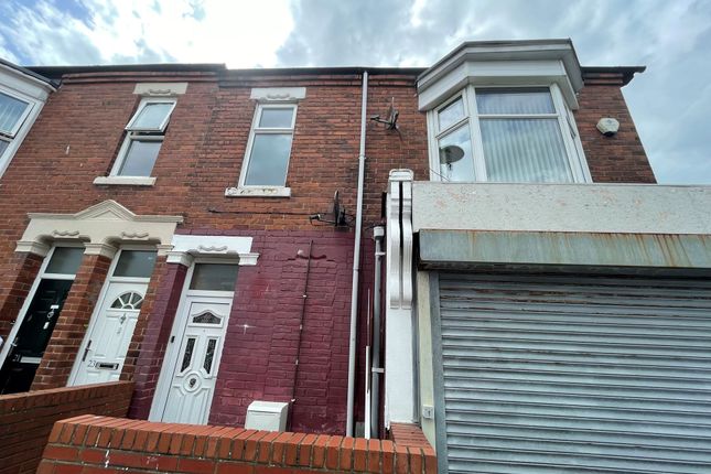 Thumbnail Maisonette to rent in Aldwych Street, South Shields