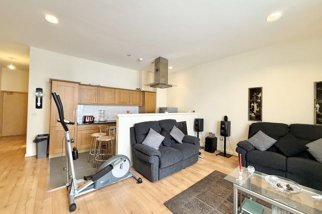 Apartment 5, The Athenaeum, 27 Fawcett Street, Sunderland photo 5