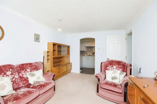 11, Barkers Court, Sittingbourne photo 4