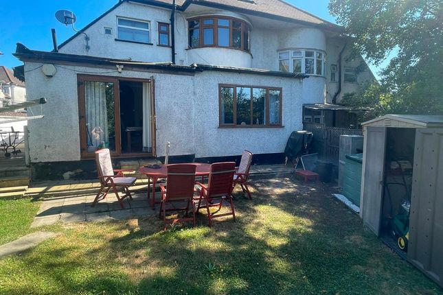 32, Endersleigh Gardens, London photo 3