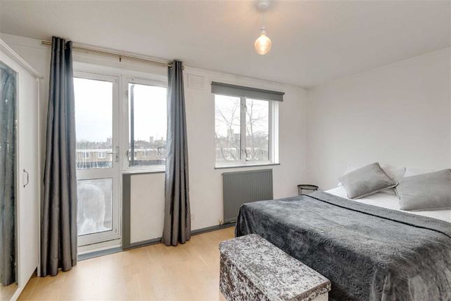 Maisonette for sale in O'leary Square, London