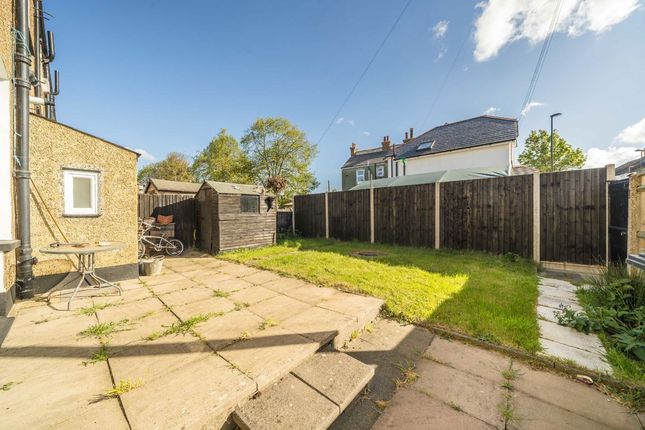 2, Goston Gardens, Thornton Heath photo 4