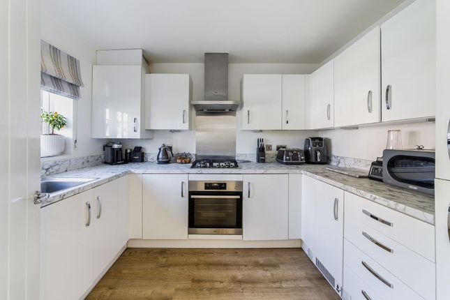 25 Milbank Way, Abingdon photo 2