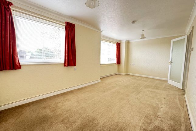 16, Waverley House, New Milton photo 2