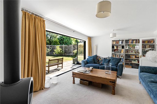 27, Henley Avenue, Oxfordshire photo 4