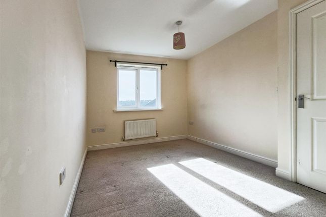 Terraced house to rent in Winster Way, Mansfield